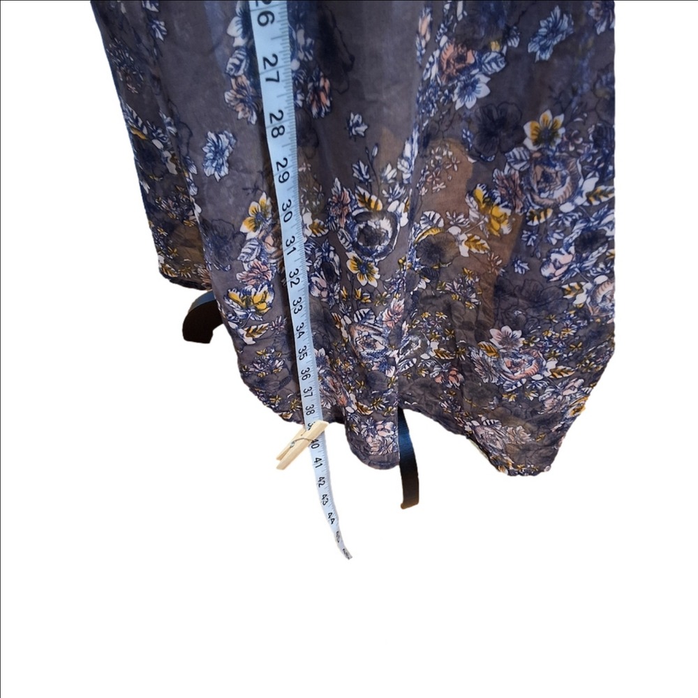 Elegant Floral Maxi Dress: Perfect for Any Occasion with Its Beautiful Design - Picture 11 of 14